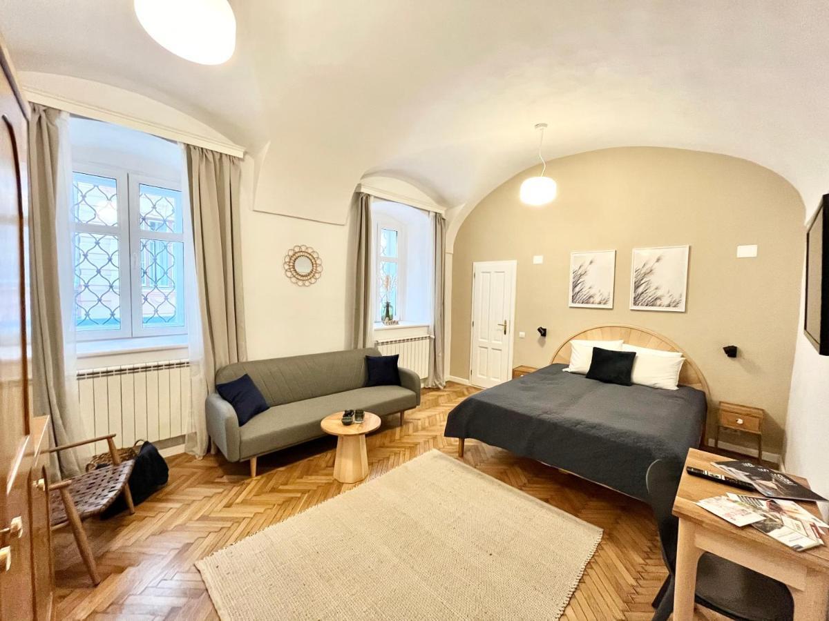 Filek House Daire Sibiu Dış mekan fotoğraf